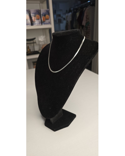 Collar plano acero plateado